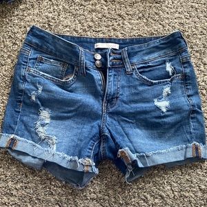 So • Low rise midi jean shorts • Size 5